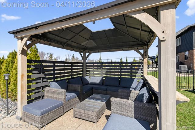 54933 Black Hills Lane, Shelby Charter Township, MI 48316