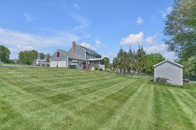 31 Fox Run Rd, Bellingham, MA 02019