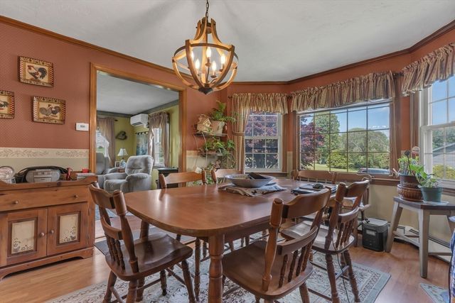 31 Fox Run Rd, Bellingham, MA 02019