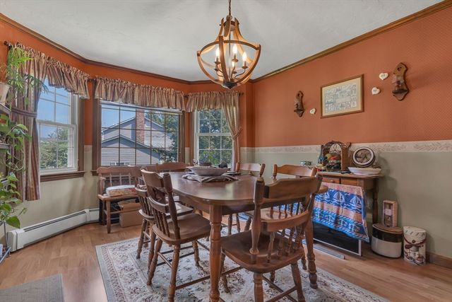 31 Fox Run Rd, Bellingham, MA 02019