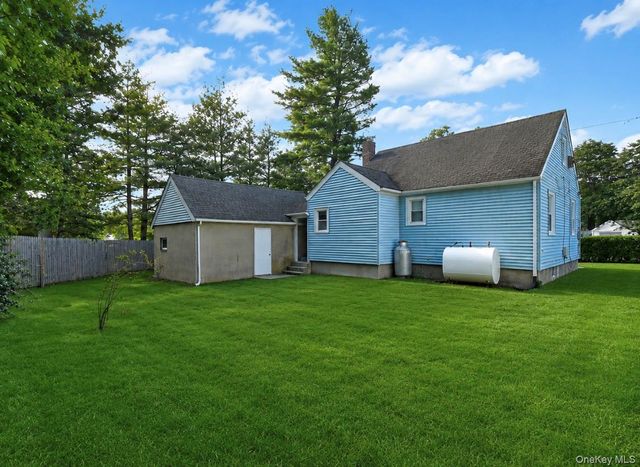 133 Little Plains Road, Huntington, NY 11743