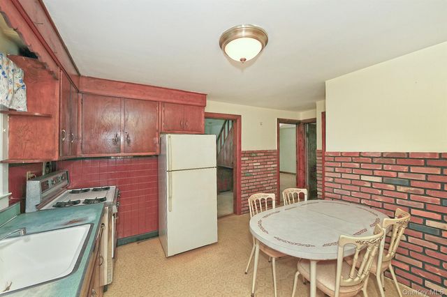 133 Little Plains Road, Huntington, NY 11743