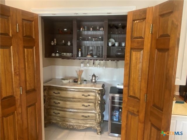 104 Woodcreek Circle, Victoria, TX 77904