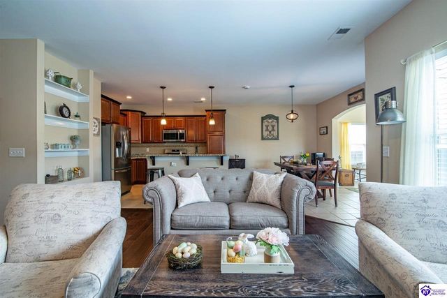 109 Shirley Boulevard, Vine Grove, KY 40175