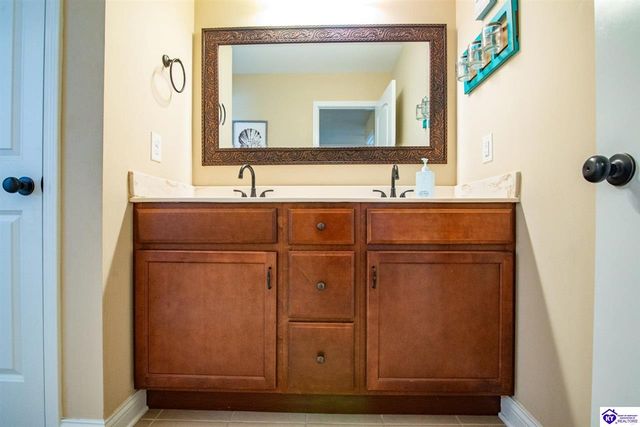 109 Shirley Boulevard, Vine Grove, KY 40175