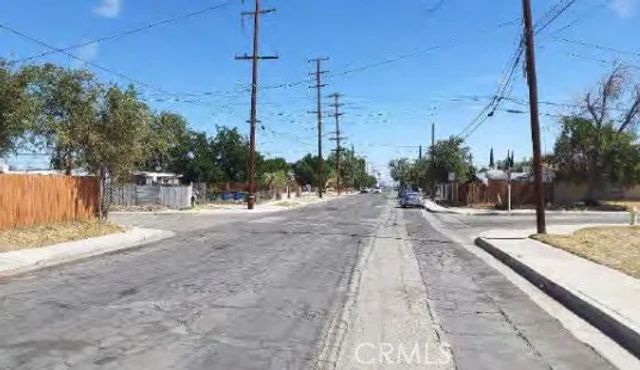 44913 Redwood, Lancaster, CA 93534