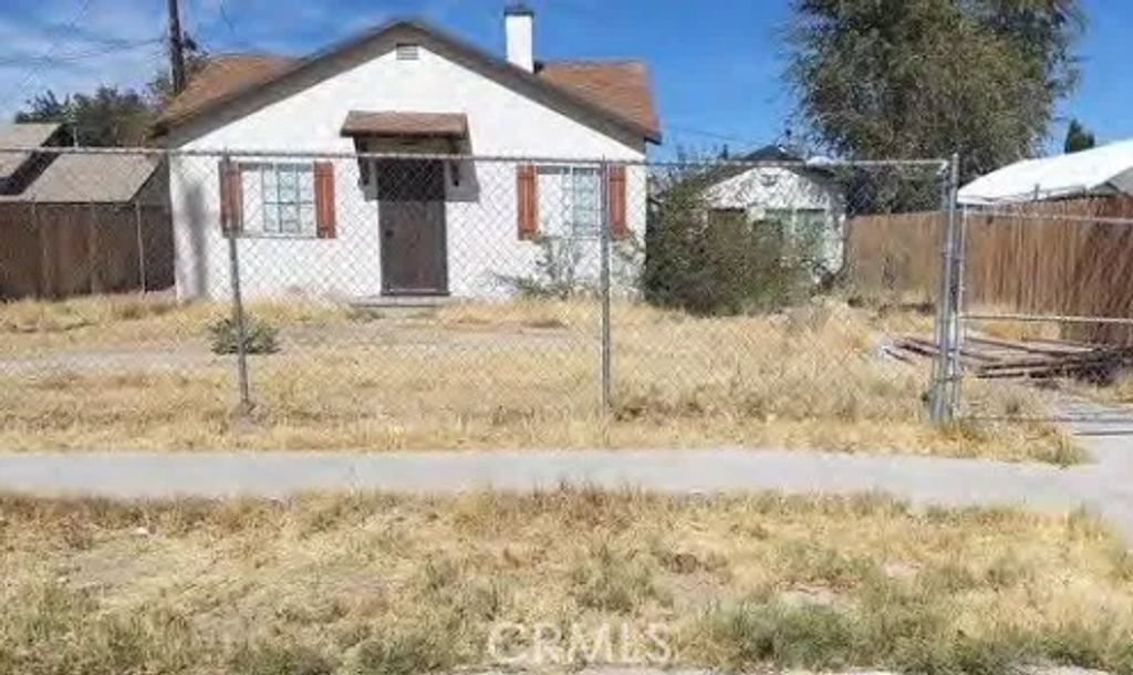 44913 Redwood, Lancaster, CA 93534