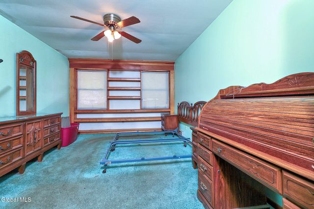 1337 8th Avenue, Schenectady, NY 12303