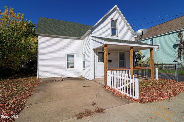 1337 8th Avenue, Schenectady, NY 12303