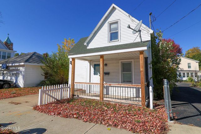 1337 8th Avenue, Schenectady, NY 12303