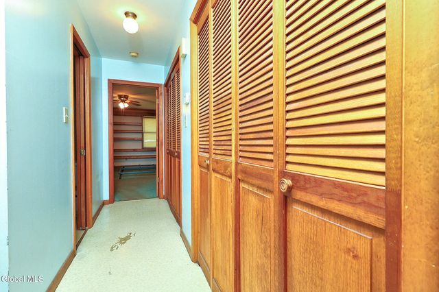 1337 8th Avenue, Schenectady, NY 12303