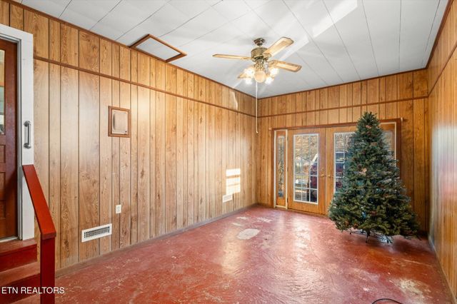 114 Alford St, Athens, TN 37303