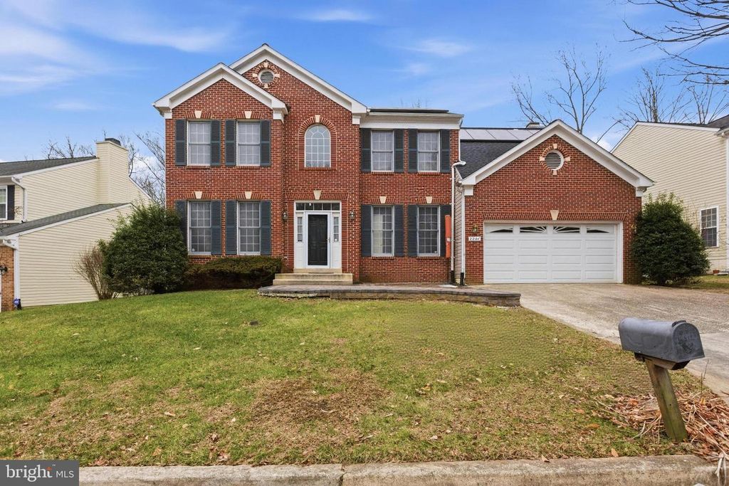 Image 2 of property listing at 2207 ARCTIC FOX DR, Bowie, MD 20721