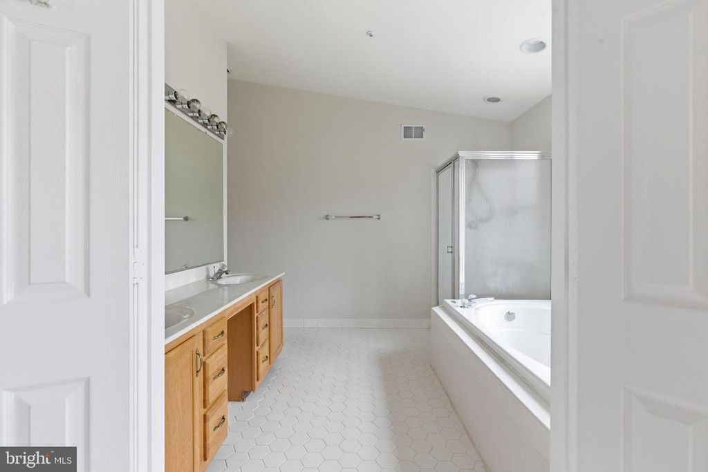 Image 24 of property listing at 2207 ARCTIC FOX DR, Bowie, MD 20721