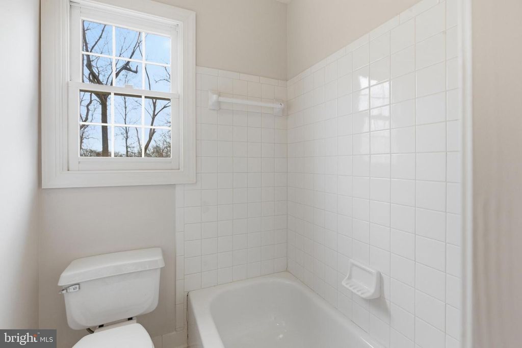 Image 34 of property listing at 2207 ARCTIC FOX DR, Bowie, MD 20721