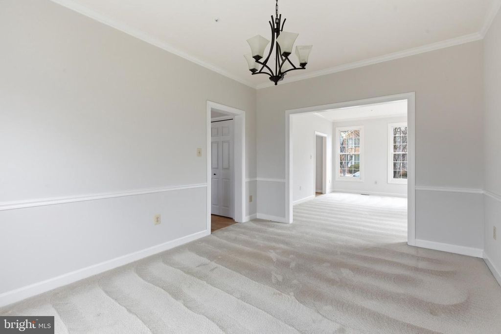 Image 9 of property listing at 2207 ARCTIC FOX DR, Bowie, MD 20721