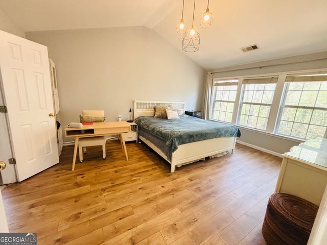 552 Glen Level Circle, Sugar Hill, GA 30518