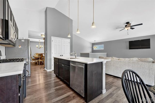 823 Caspian Drive, Wentzville, MO 63385