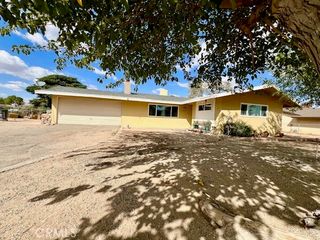 18236 Danbury, Hesperia, CA 92345