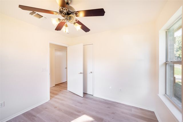 714 E 12th Street, Bonham, TX 75418