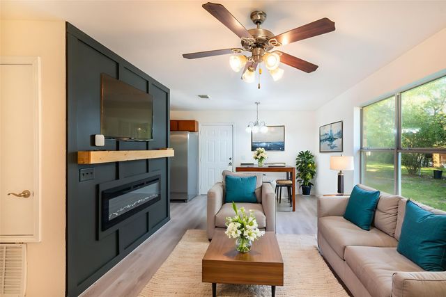 714 E 12th Street, Bonham, TX 75418