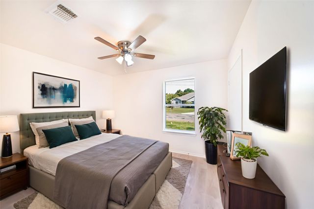 714 E 12th Street, Bonham, TX 75418