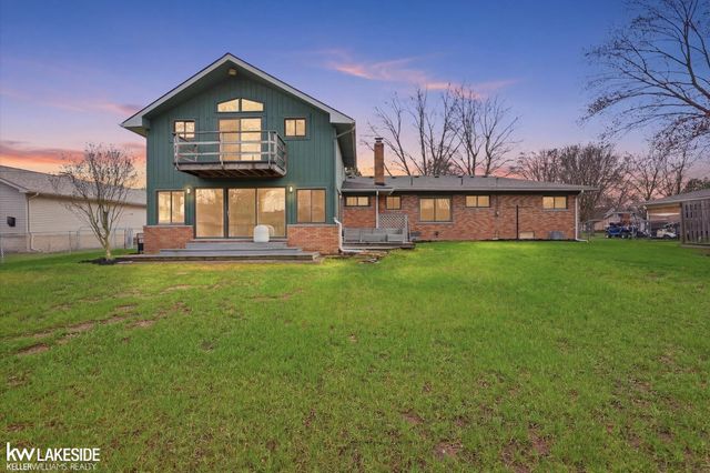 5669 Sandburn Avenue, Shelby Twp, MI 48316