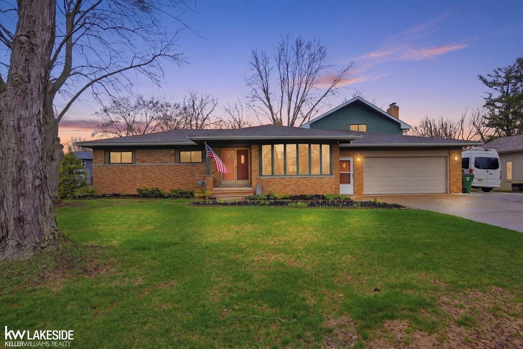 5669 Sandburn Avenue, Shelby Twp, MI 48316