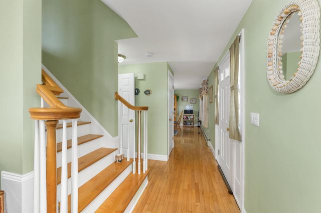 41 Viola Circle, Seabrook, NH 03847