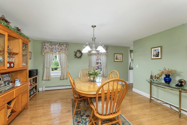 41 Viola Circle, Seabrook, NH 03847