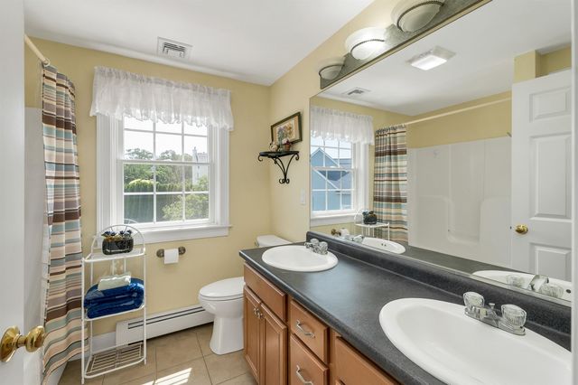 41 Viola Circle, Seabrook, NH 03847