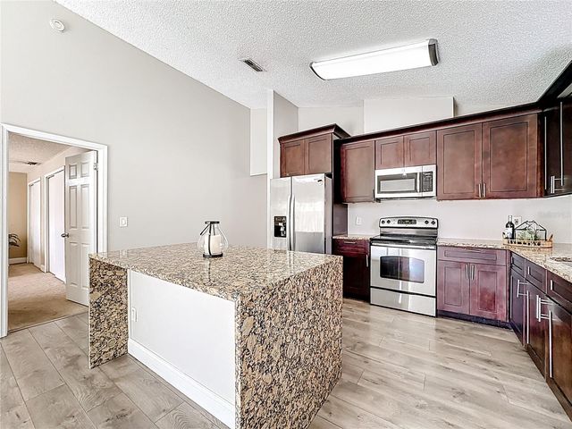 6582 MERITMOOR CIRCLE, Orlando, FL 32818