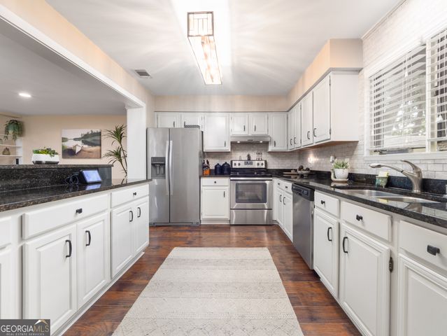 101 Barkentine Court, St. Simons, GA 31522