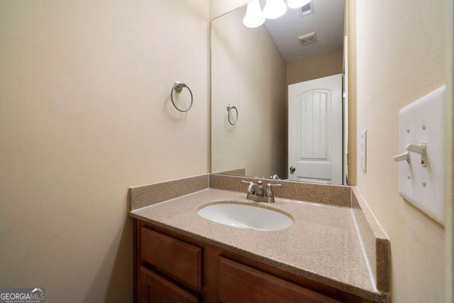 157 Highwoods Parkway, Newnan, GA 30265