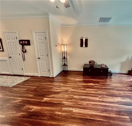2926 Grove Park Drive, Burlington, NC 27215