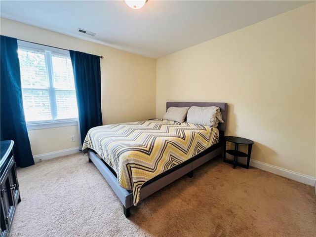 2926 Grove Park Drive, Burlington, NC 27215