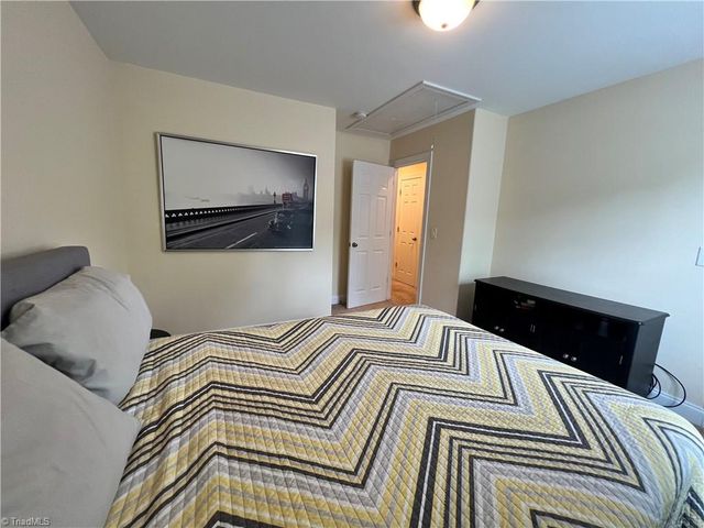 2926 Grove Park Drive, Burlington, NC 27215