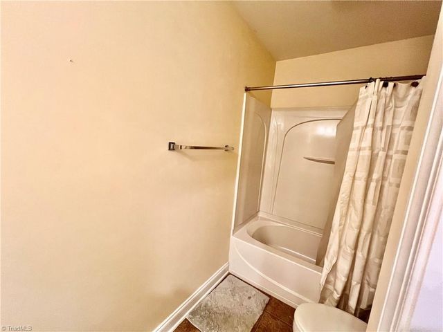 2926 Grove Park Drive, Burlington, NC 27215