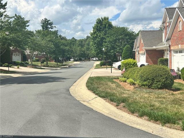 2926 Grove Park Drive, Burlington, NC 27215