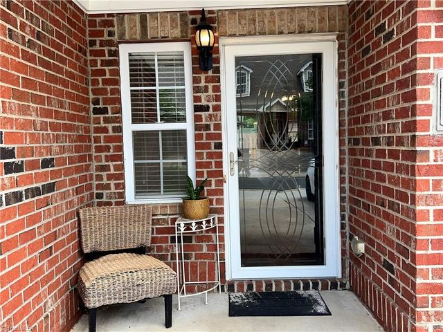 2926 Grove Park Drive, Burlington, NC 27215