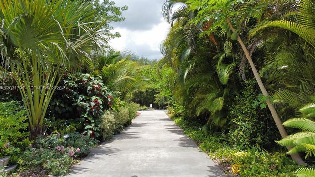 16970 SW 264th St, Homestead, FL 33031