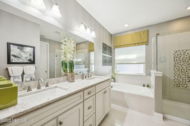 7787 HILSDALE Road, Jacksonville, FL 32216