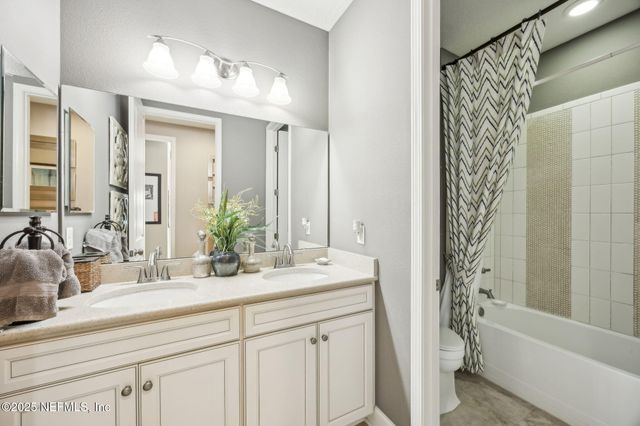 7787 HILSDALE Road, Jacksonville, FL 32216