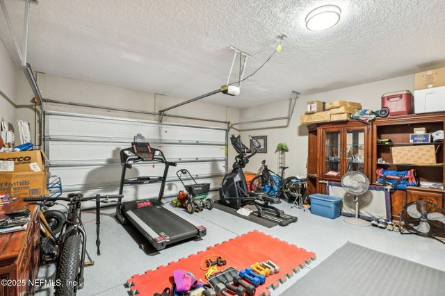 7787 HILSDALE Road, Jacksonville, FL 32216