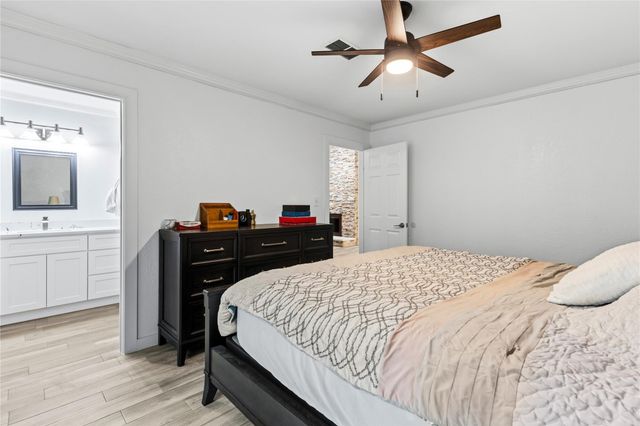 3740 Summer Lane, Huntsville, TX 77340