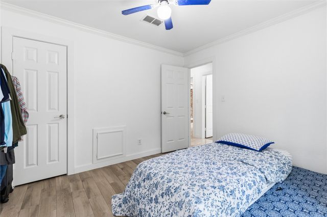 3740 Summer Lane, Huntsville, TX 77340