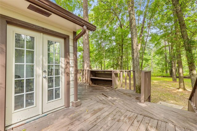 3740 Summer Lane, Huntsville, TX 77340