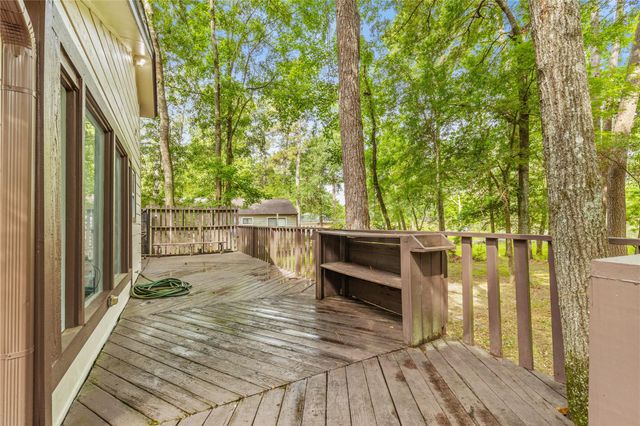3740 Summer Lane, Huntsville, TX 77340