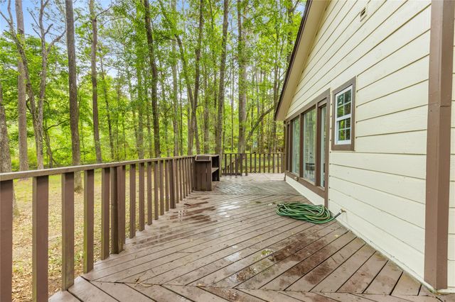 3740 Summer Lane, Huntsville, TX 77340