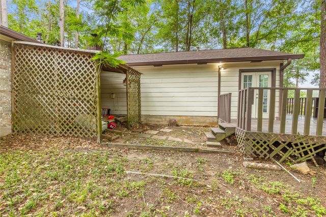 3740 Summer Lane, Huntsville, TX 77340